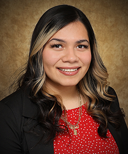 Headshot of Maria Almaraz