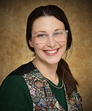 Headshot of Mary Lee Hainzinger
