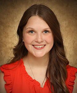 Karly Green Headshot