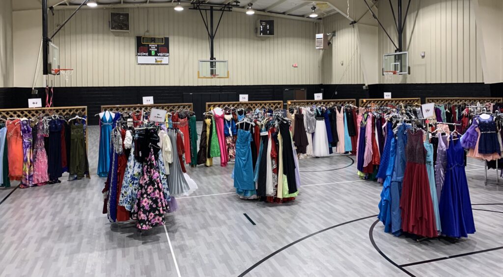 Students from 18 High Schools Attend Annual Primp for Prom Event in Woodward